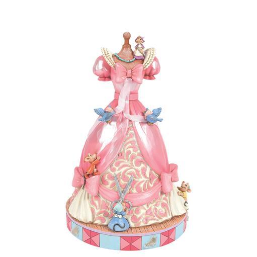 Cinderella's dress with nostalgic Christmas melody