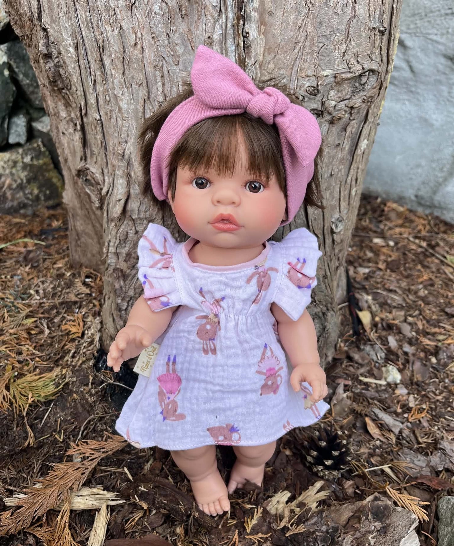 Olivia 37 cm med gratis antrekk