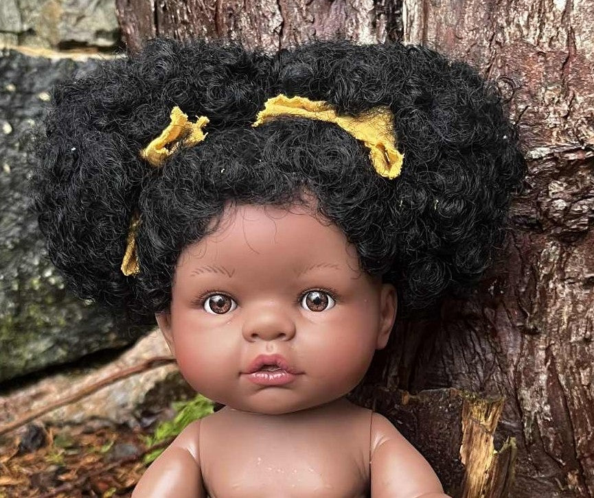 Mørkhudet baby dukke Natasha 37cm, GRATIS sett dukkeklær - Bilde 5