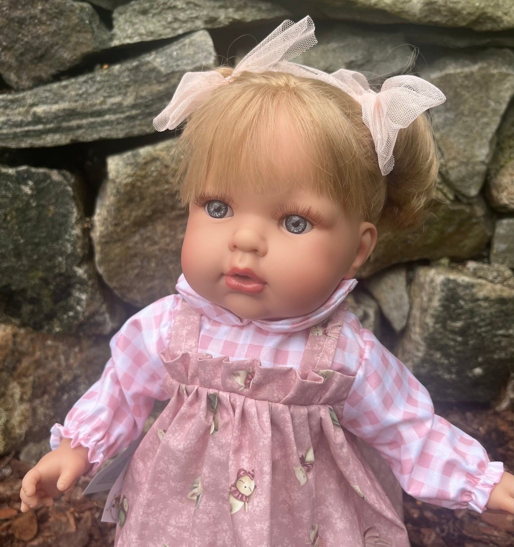 Barne dukken Charlotte, 45cm - Bilde 2