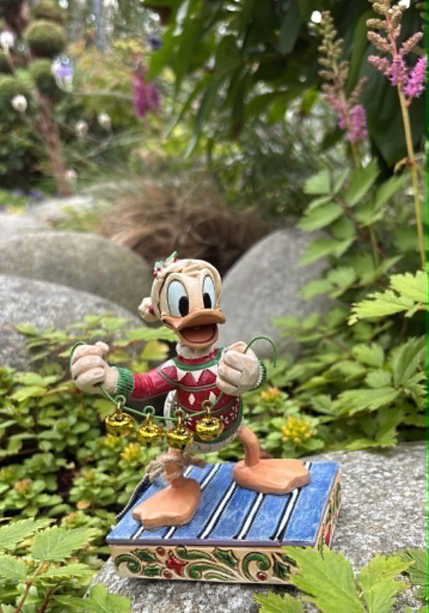 Donald Duck fra DISNEY - med bjeller -Disney Traditions - Jim Shore