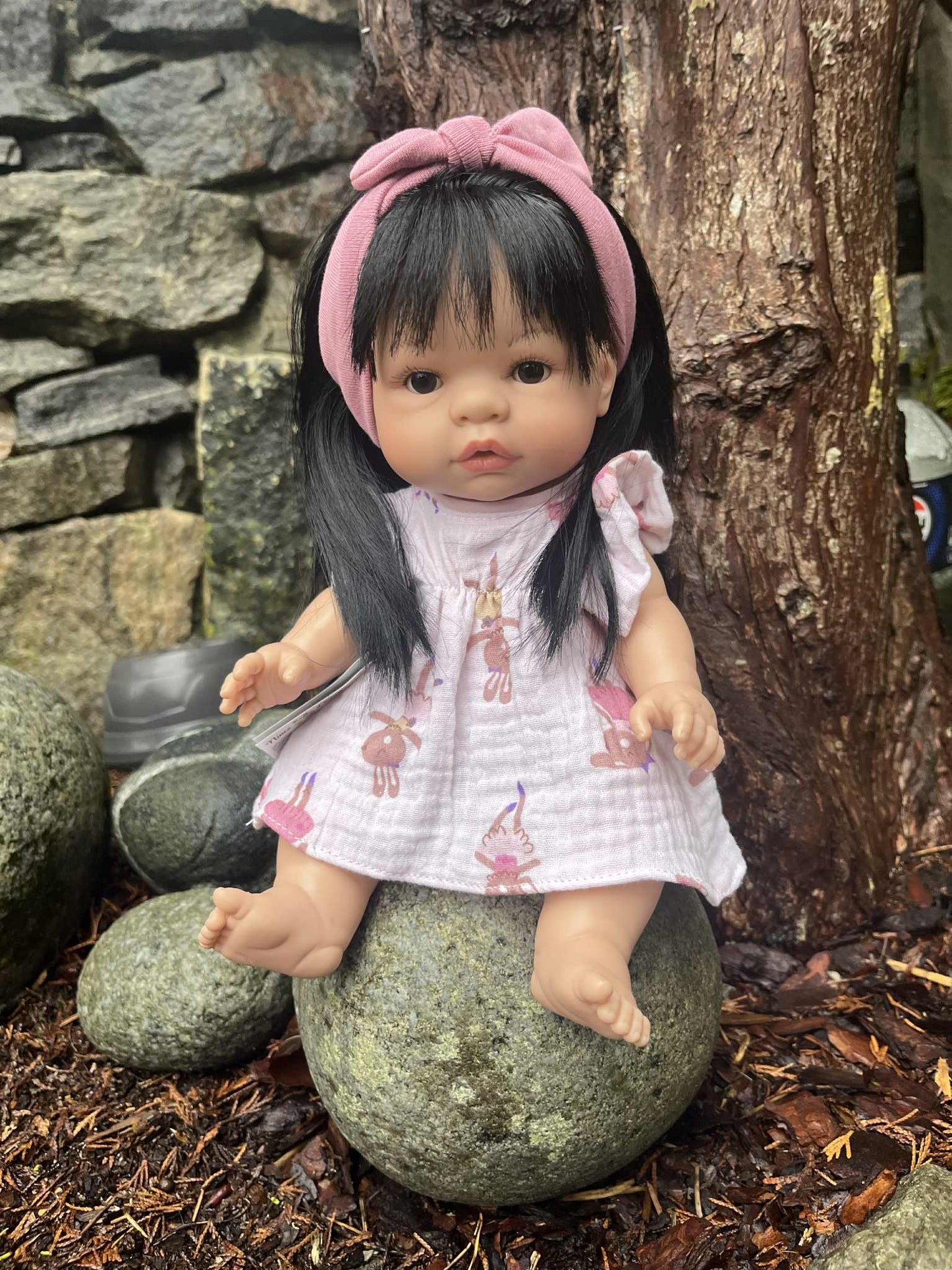 Lekedukken Sakura, med asiatisk utseende, 37cm - Bilde 2