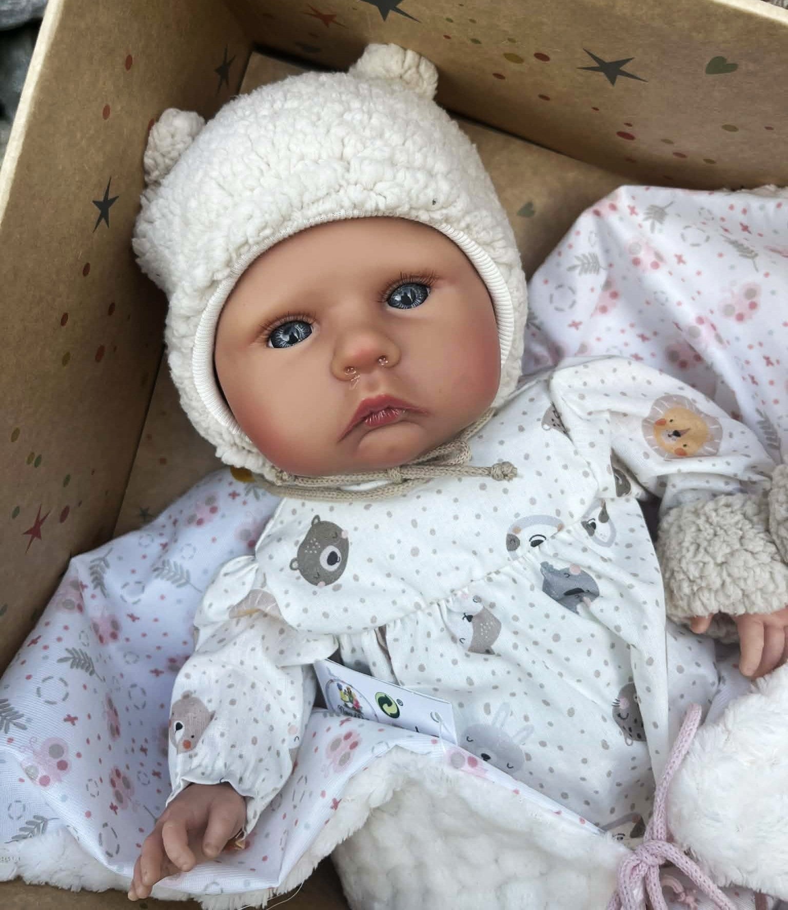Babydukken Adri 2026, 40 cm
